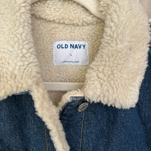 Old Navy Denim Jacket with Shearling Collar - Picture 3 of 4